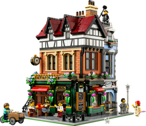 10350 Icons Tudor Corner - 5
