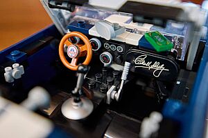 10357 Icons Shelby Cobra 427 S/C - 7