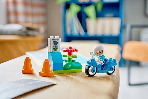10471 Duplo Blue Police Motorcycle - 6