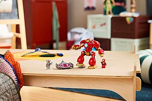 11209 Marvel Ultron vs. Iron Man - 9