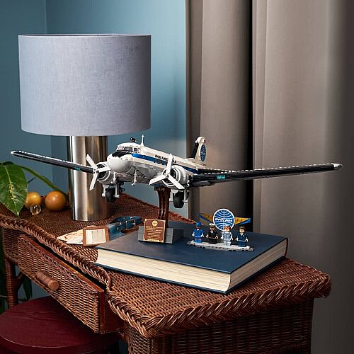 11378 Icons Douglas# DC-3# PAN AM® Airliner - 11