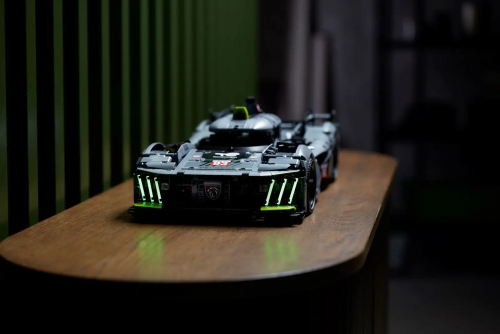 42156 Technic PEUGEOT 9X8 24H Le Mans Hybrid Hypercar - 10