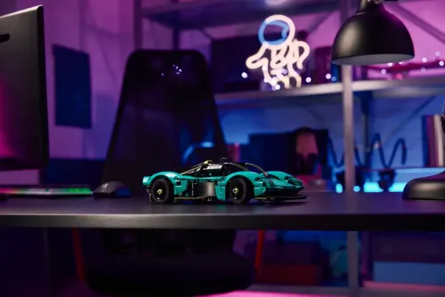 42208 Technic Aston Martin Valkyrie - 6