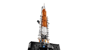 42221 Technic NASA Artemis Space Launch System Rocket - 6