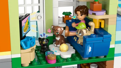 42670 Friends Heartlake City Apartments and Stores - 7