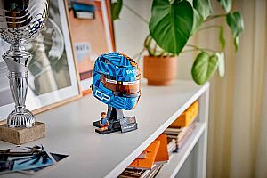 43017 Editions McLaren Mastercard F1® Team Oscar Piastri Helmet - 8