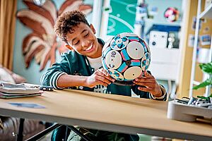 43019 Editions Soccer Ball - 10