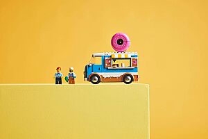 60452 City Donut Truck - 9