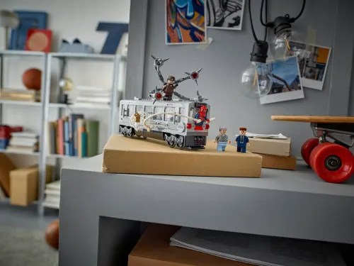 76321 Spider-Manvs.DocOckSubwayTrainScene - 6