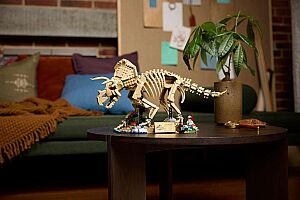 77985 Jurassic World Dinosaur Fossils: Triceratops - 11