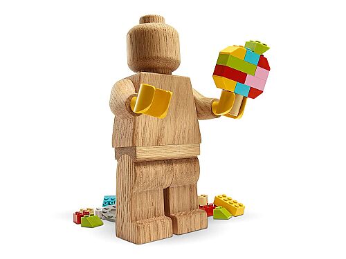 41050900 LEGO Wooden Minifigure FSC 100% LEGO Wooden Minifigure - 2