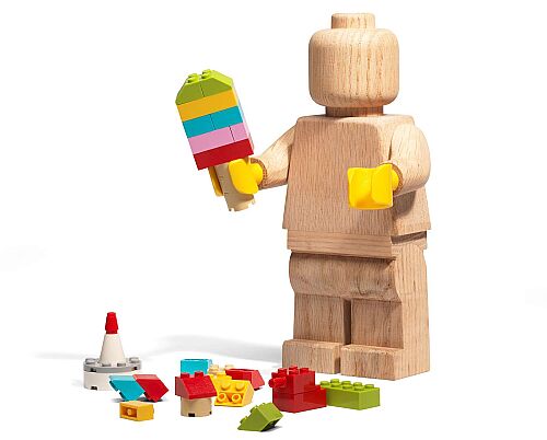 41050900 LEGO Wooden Minifigure FSC 100% LEGO Wooden Minifigure - 3